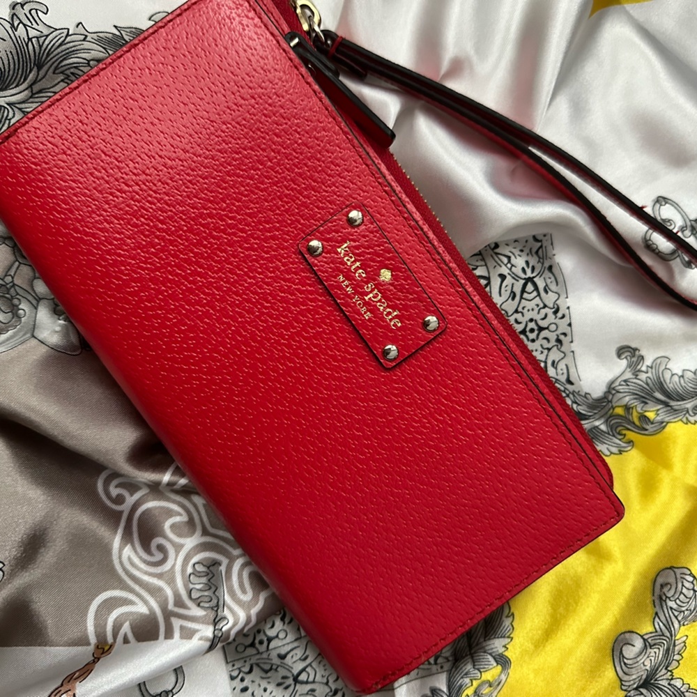 Kate Spade Wristlet Zipper Wallet